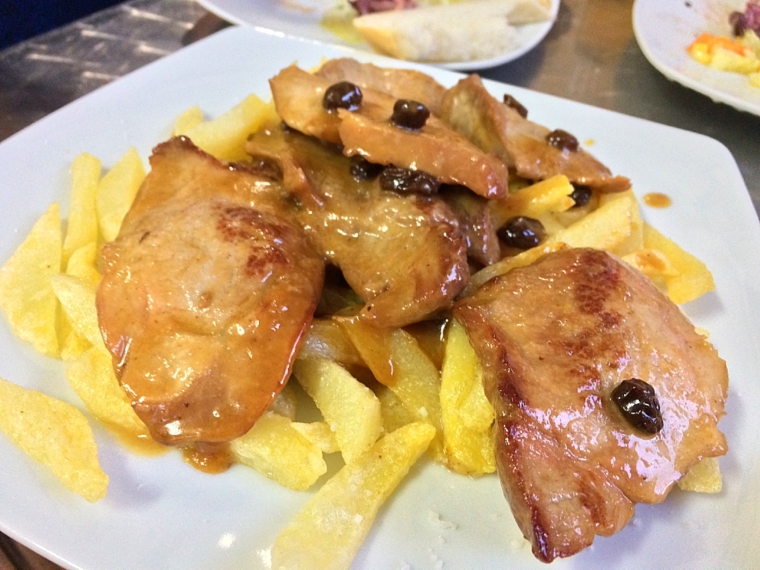 ロタのバルの豚肉ペドロヒメネスソース