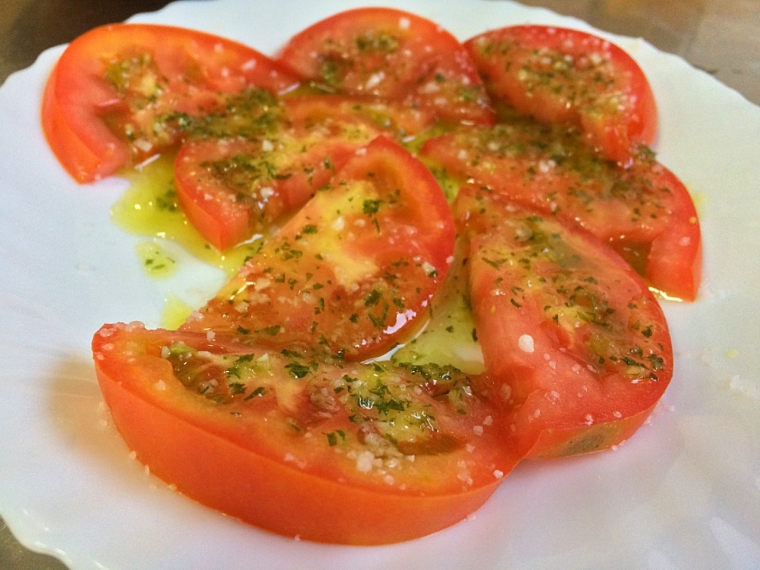 ロタのバルのトマト