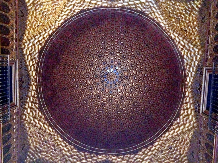 セビリアのアルカサルの大使の間の天井