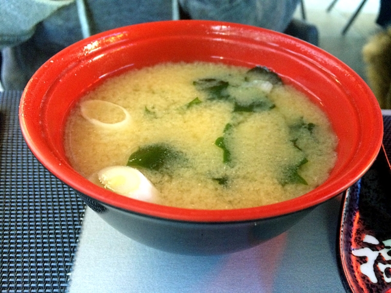 セビリア日本食レストラン山崎の味噌汁