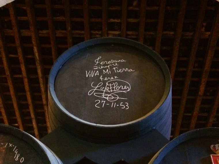 ヘレスのシェリー酒のボデガ見学のロラ・フローレスの樽