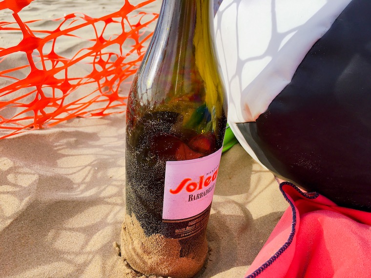 サンルーカルのビーチ競馬とシェリー酒