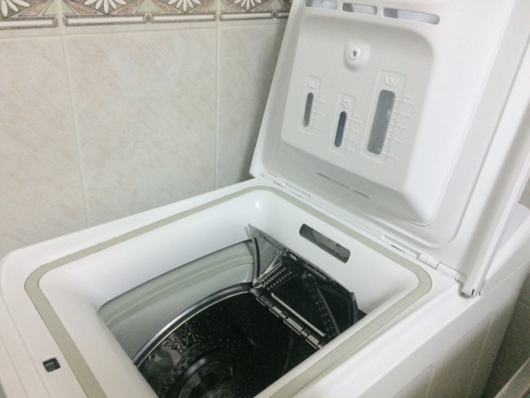 スペインの縦型洗濯機